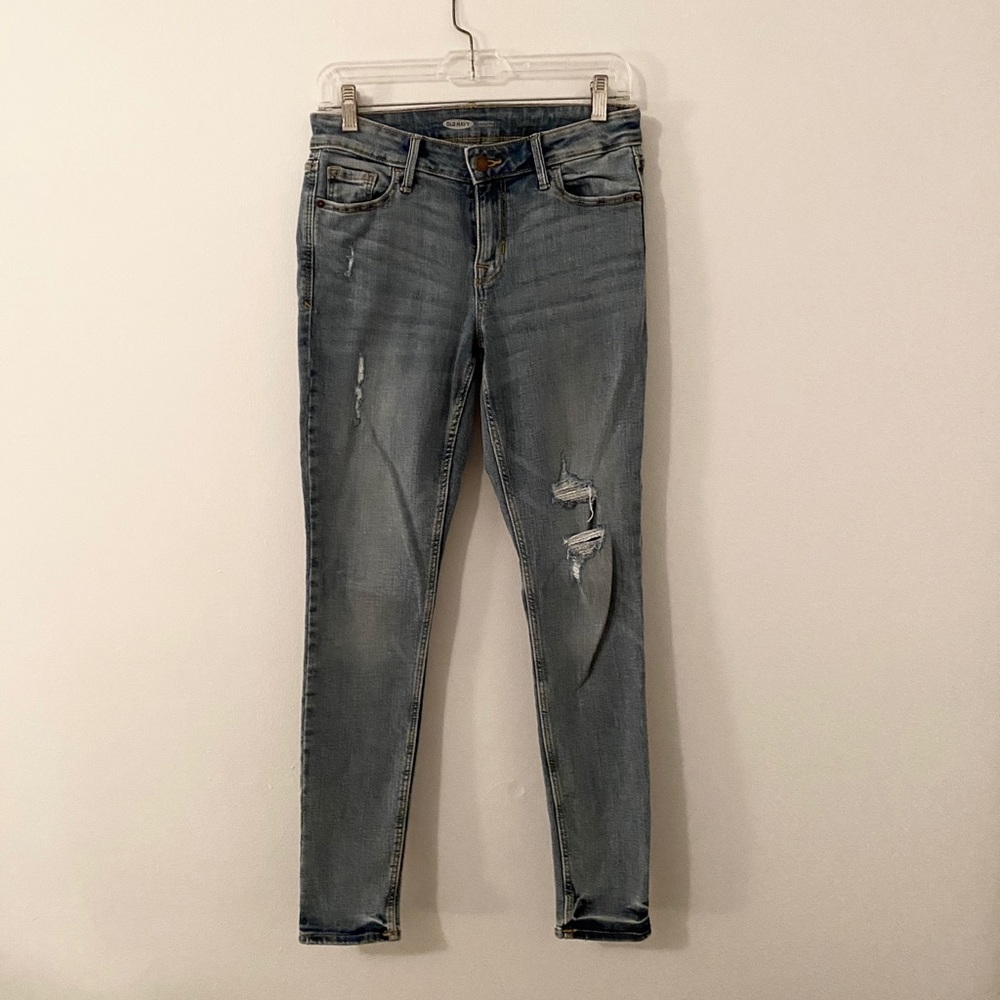 Old Navy Rockstar Distressed Jeans 4